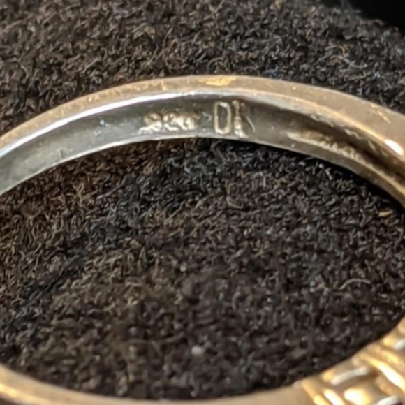 SOLD Sterling Ring with stones - Picture 8 of 8